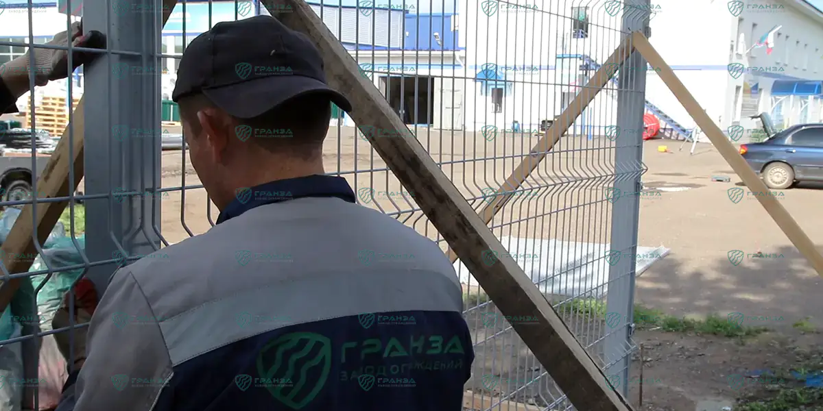 Монтаж 3Д забора